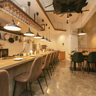 Perfect for a quick drink or dinner with your loved ones ♪ A cozy space ◎