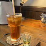 Hana cafe - ルイボスティーには蜂蜜が付いています