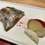 Kaisekioui - 焼物：太刀魚 太刀魚の卵煮