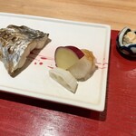 Kaisekioui - 焼物：太刀魚 太刀魚の卵煮
