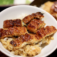 うなぎ料理 澤正 - 一杯目はそのまま