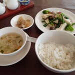 広東名菜 富徳 - 本日のランチ(腸詰と野菜の炒め、シュウマイ 1,320円)