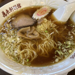 Manrai Kembekkan - 「ラーメン」
                      あっさりと優しい味のスープ