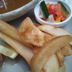 ボージャン - マサラポテトとアチャール