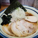 節極 - 醤油ラーメン780円にトッピング無料券で焼豚通常250円アップ