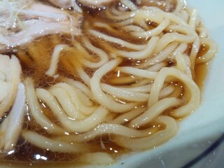 Bushikiwami - 醤油ラーメン780円麺アップ
