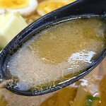 ラーメン 寿 - スープ