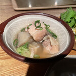 Yamaimono Ooi Ryouri Ten Kawasaki - 鳥と山芋の煮物