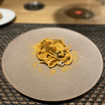 ARMONICO - 黒アワビとカラスミ　スパケットクアドラート