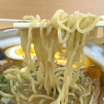 ラーメン 寿 - 中太麺