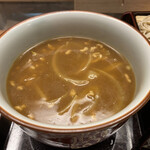 赤坂見附長寿庵 - 拘りのカレー粉に鰹出汁とかえし、具の玉葱&挽肉がコチラならでは