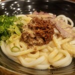 Gomaichi - 胡麻ダレ担々うどん　600円　ローストビーフ250円