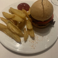 R1 TOKYO Bar&Restaurant - 