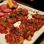 ドラム缶焼肉 - 