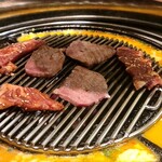 ドラム缶焼肉 - 