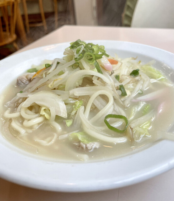 長崎ちゃんぽん 2×3 （スリーレッグ） - 飯田橋/ちゃんぽん | 食べログ