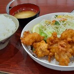 焼肉山吉 - 料理写真:唐揚げ定食（ライス大）