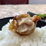 はれるや - 【若鳥唐揚げ】プリプリの鶏もも肉です(^^)