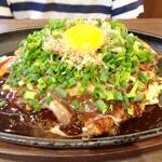 Okonomiyaki Gyuusujinegimaru - お好み焼「牛すじ葱丸」（890円）