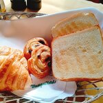 Manpei Hotel - 朝食のパン