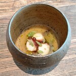 aru - 冬瓜のスープを注ぎます