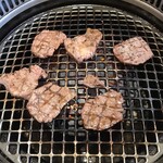 廻転レーン焼肉 いっとう - 