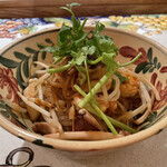 L’Atelier de Stand Banh Mi - 海鮮米麺のタマリンド炒め