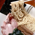 伍年食堂 - 麺リフト