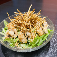 個室ふぐかに料理 磯笛 - 鱧と水菜のパリパリサラダ