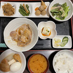 くつろぎ食堂Ami - 豚肉しょうが焼　¥880円