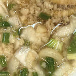 らーめん潤 - 具のタマネギ