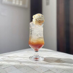 SHUMOKU CAFE - 紅茶のクリームソーダ