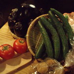 Nikunari Yakunari - 本日入荷のお野菜たち。　かわいい。