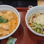 なか卯 - 親子丼（ミニうどんセット）