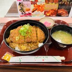 Yourou Sabisu Eria No Borisen Fudo Koto - どてかつ丼　８５０円