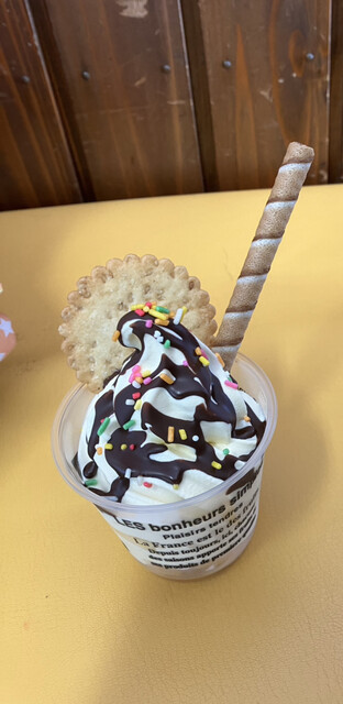 ハナマルシェ 道の駅にしめ店 &ndash; 秋田・西目のバームクーヘン専門店