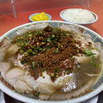 もっこす - チャーシュー麺¥1,100
      無料のニラ辛子と焦がしニンニクトッピング