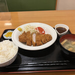 Yumoto Iwamizawa Onsen Nagomi - 特厚カツ定食