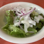 イタリアンレストラン ペスカ - ランチについてくるサラダ