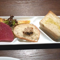 ヴィヴァッカス - 前菜とパン