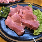 焼肉ハウス金鶴  - 豚ヒレ