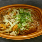 ファミリーマート - 醤油と鰹節の旨み！醤油焼うどん398円