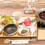 Hinabemitayakuzen Natume - 2,750円火鍋御膳