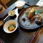 旬・菜・魚・かおる家 - 銀鱈西京焼き定食