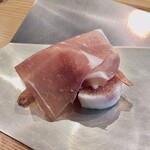 37+1 - 朝、庭で採れた無花果と、自家製生ハム(2年熟成)