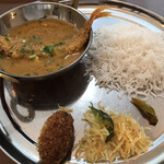 東インド ベンガル料理専門店インディアンスパイスファクトリー - 本日のフィッシュカレー（イトヨリ）
