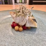 37+1 - 鱸のロースト〜マイクロトマトのピクルス、プルピエ