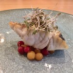 37+1 - 鱸のロースト〜マイクロトマトのピクルス、プルピエ