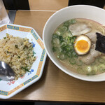 名代ラーメン亭 - 