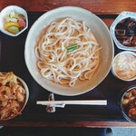 Tamura - 肉汁うどん定食・かき揚げ丼 (785円・税込)